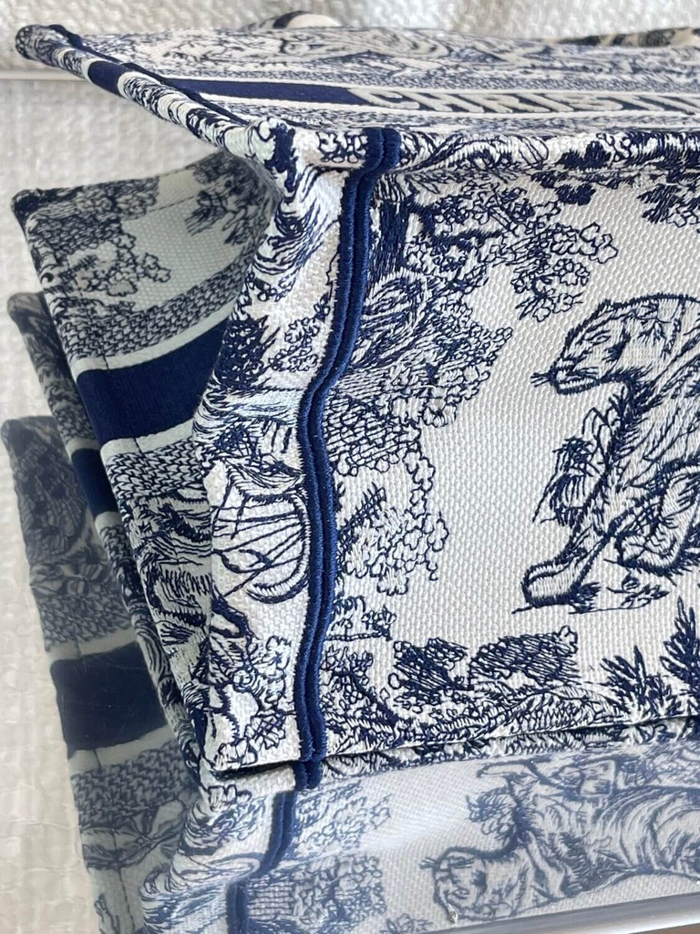 100 Original DIOR Book Tote Medium Blue Toile de Jouy Embroidery